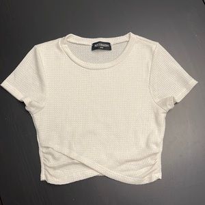 Kittenish  Off White   Short Sleeve  Textured Crop Top   Size Small